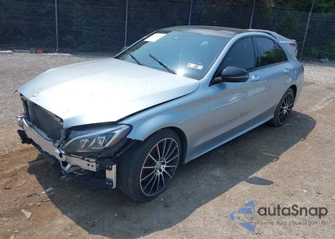 2016 Mercedes-Benz C 300 4Matic/Luxury 4Matic/Sport 4Matic из США, поврежденный, VIN 55SWF4KB5GU166944